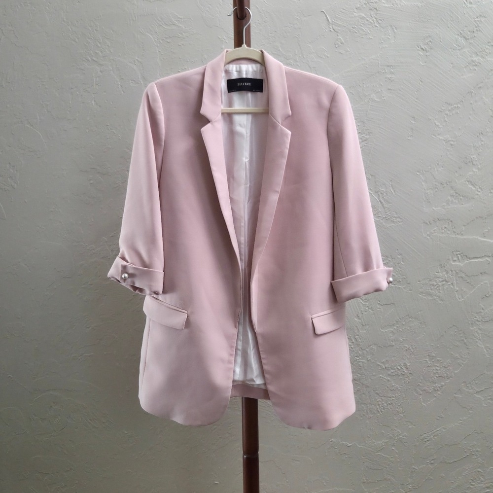 J269. Pink Open Front Blazer 3/4 Cuffed Sleeve Pearl Accent